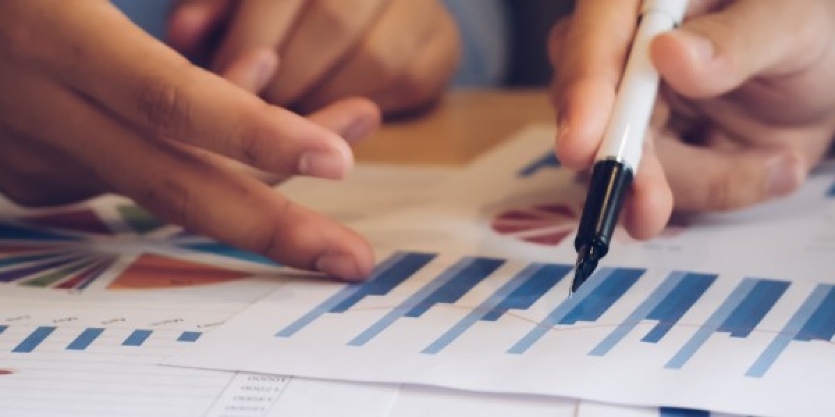 W-9 Form for Independent Contractors: What Businesses Should Know Before Tax Reporting